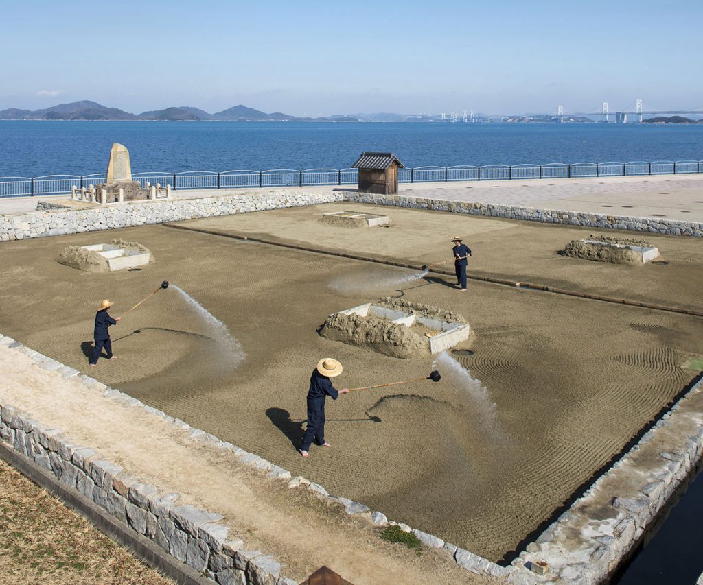 入浜式復元塩田（宇多津臨海公園）